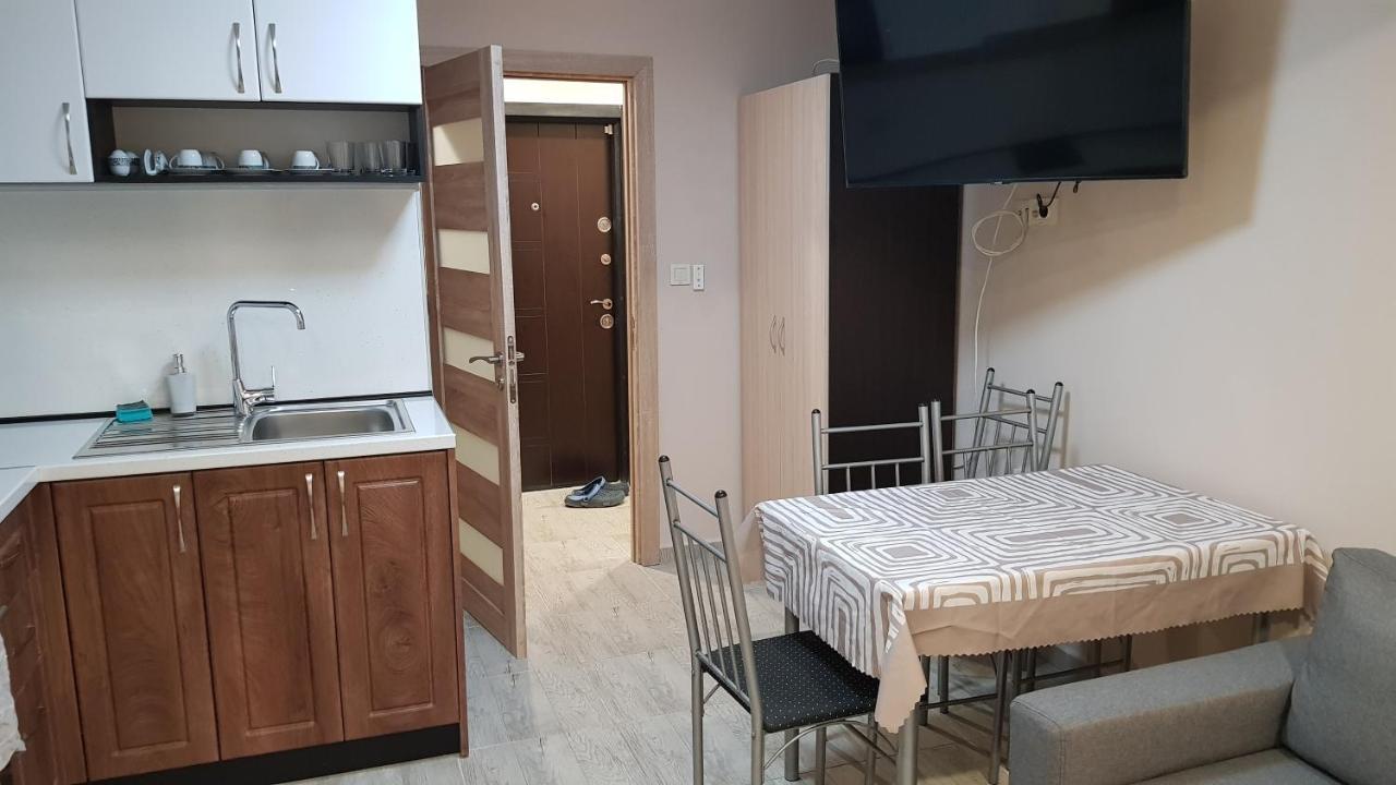 רוסה Апартамент За Гости Ива מראה חיצוני תמונה