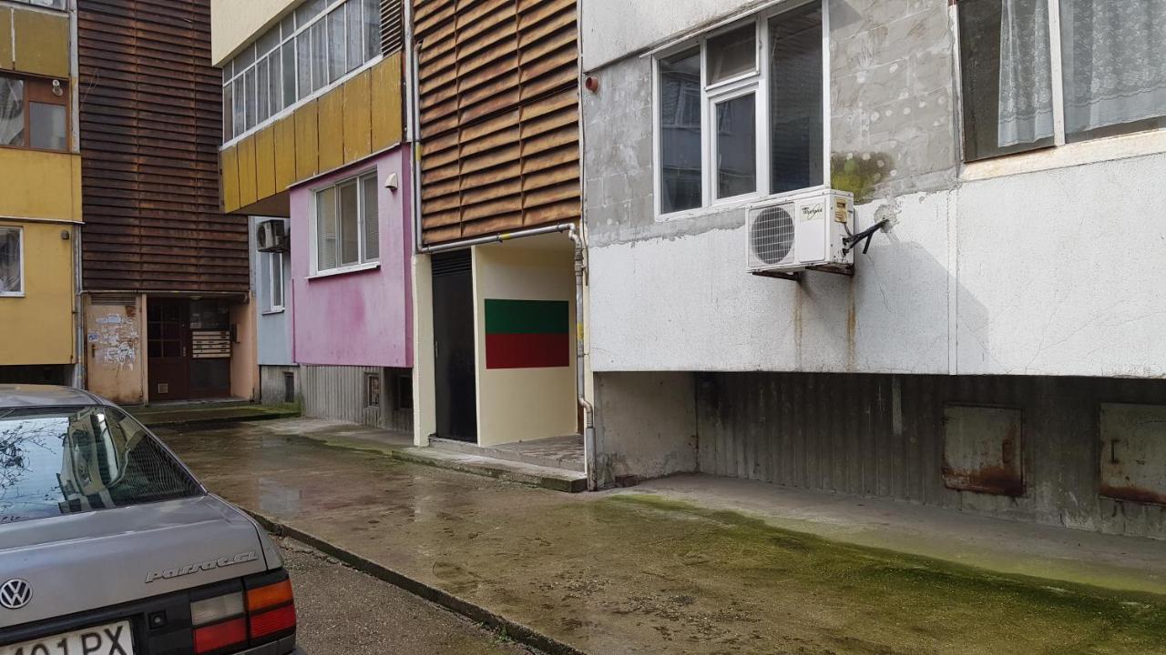 רוסה Апартамент За Гости Ива מראה חיצוני תמונה